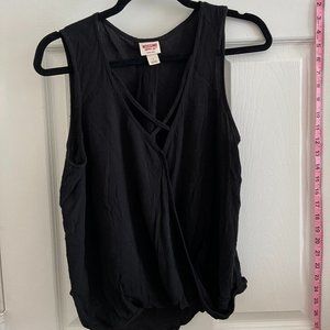 Mossimo Sleeveless Blouse. Large.